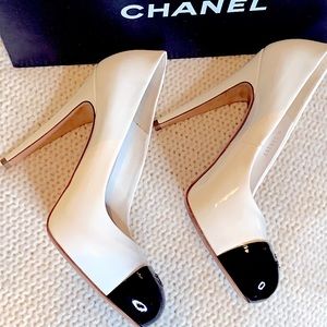 Chanel Black Cap-toe Cc White Patent Leather Pumps